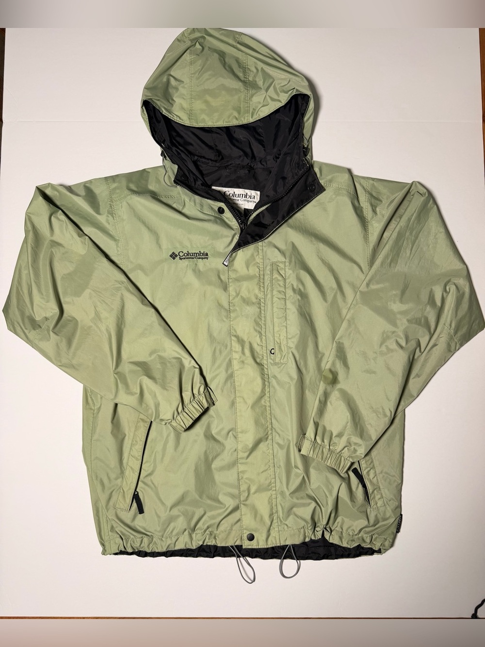Vintage 90s Columbia Sportswear Men’s Sage Green Hooded Windbreaker Jacket